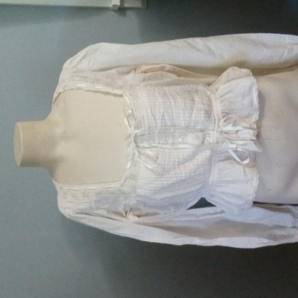 American Eagle top